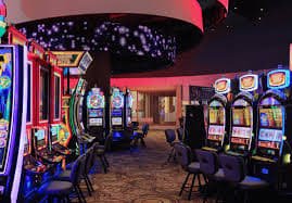 Dashboard aplikasi atogel menampilkan menu sportsbook, live dealer, slot, dan esports